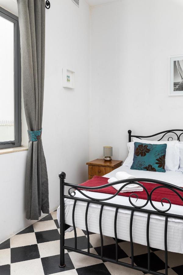 Traditional & Modern Maltese Townhouse - Rooftop Terrace And Sea Views, Close To Birgu Waterfront Cospicua Exterior foto