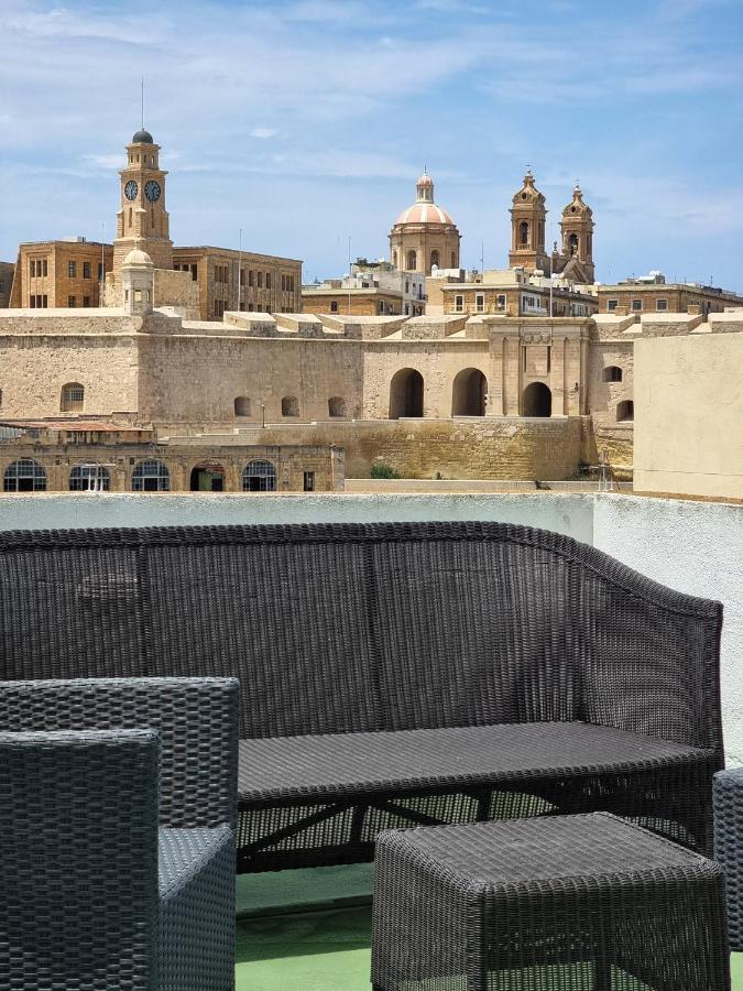 Traditional & Modern Maltese Townhouse - Rooftop Terrace And Sea Views, Close To Birgu Waterfront Cospicua Exterior foto