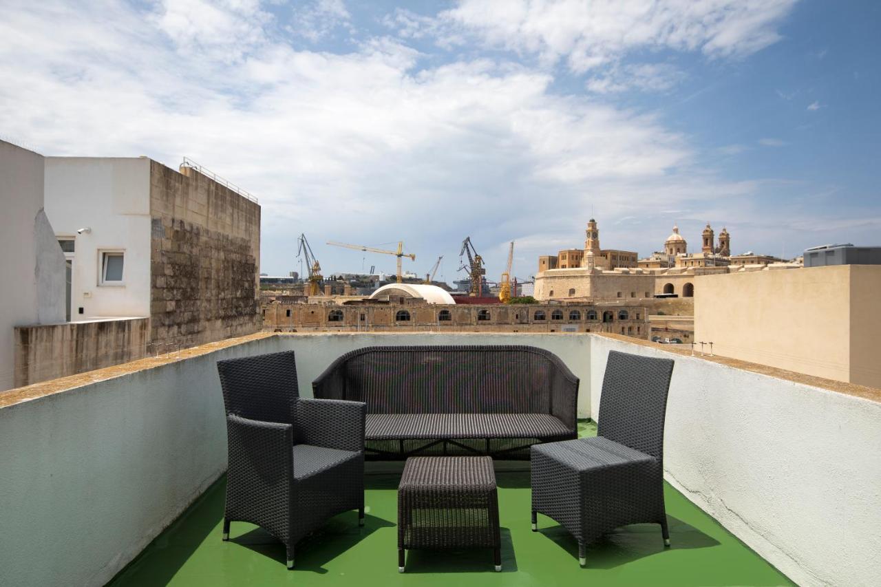 Traditional & Modern Maltese Townhouse - Rooftop Terrace And Sea Views, Close To Birgu Waterfront Cospicua Exterior foto