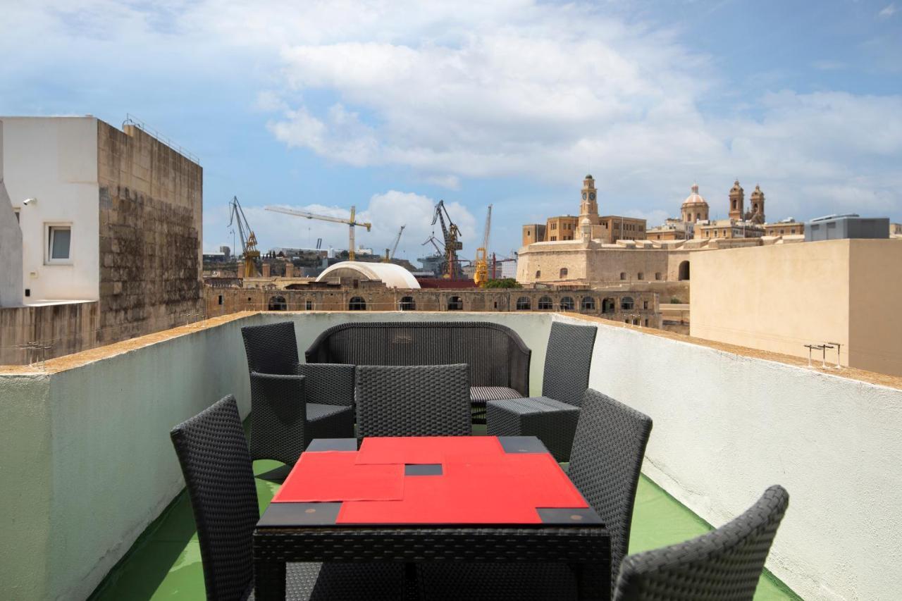 Traditional & Modern Maltese Townhouse - Rooftop Terrace And Sea Views, Close To Birgu Waterfront Cospicua Exterior foto
